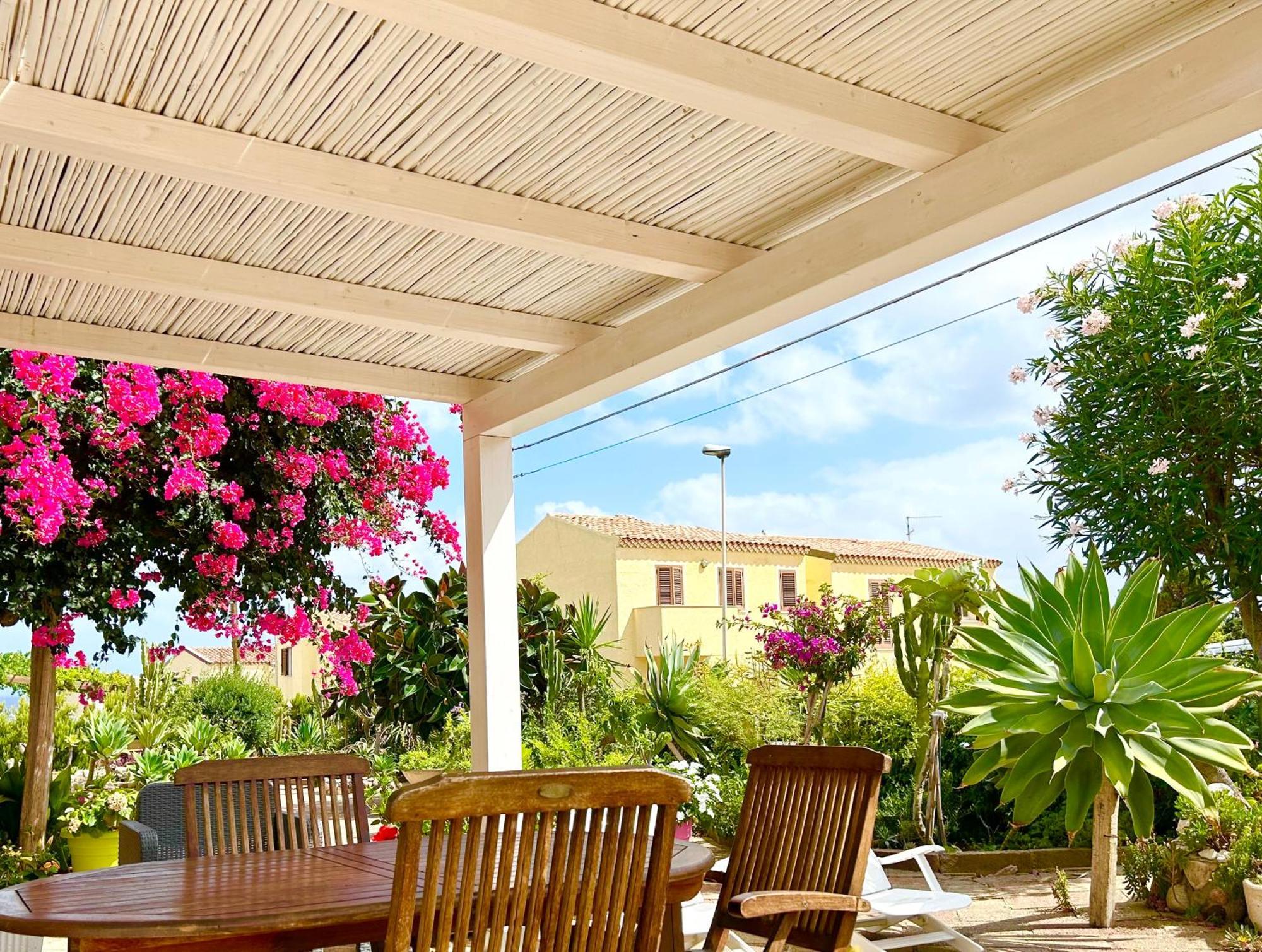 Villa Bouganville Valledoria Kültér fotó